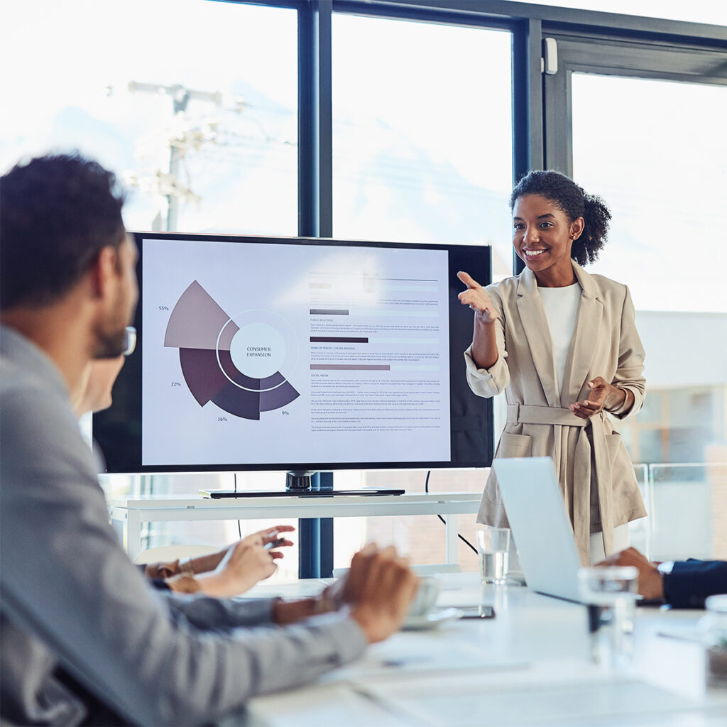 executive pitching microsoft 365 to an internal team